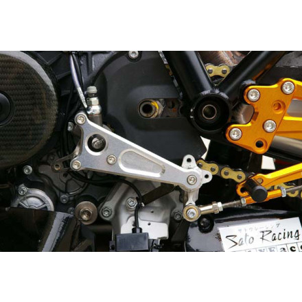 Sato Racing Shift Spindle Holder Sato Racing Shift Spindle Holder