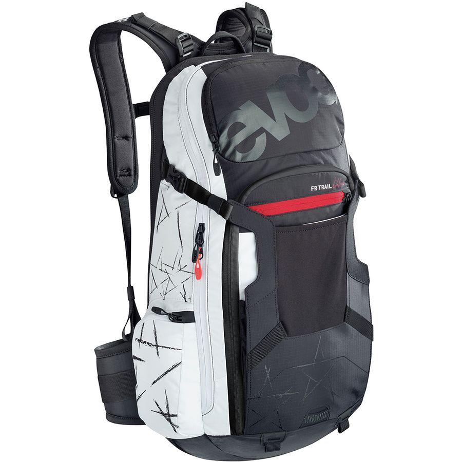 evoc fr lite protector hydration pack