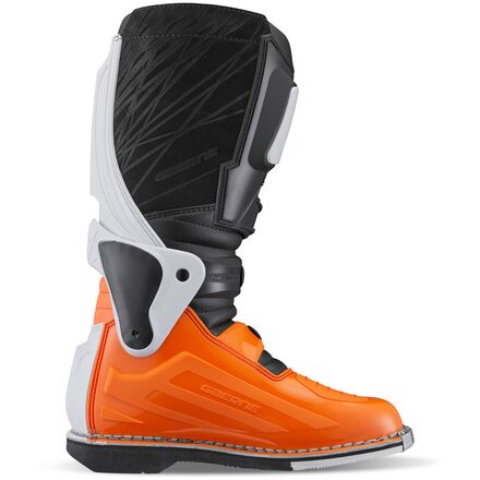 Shop Gaerne 2024 Fastback Boots | MotoSport