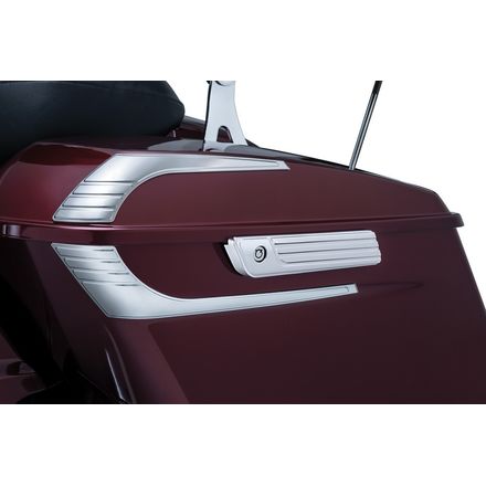 Kuryakyn Tri-Line Saddlebag Hinge Covers Kuryakyn Tri-Line Saddlebag Hinge Covers