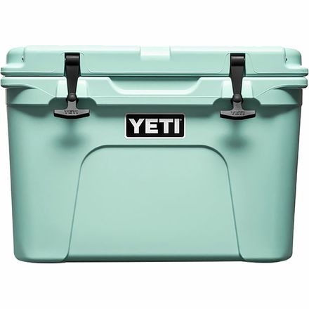 YETI Tundra 35 Cooler YETI Tundra 35 Cooler