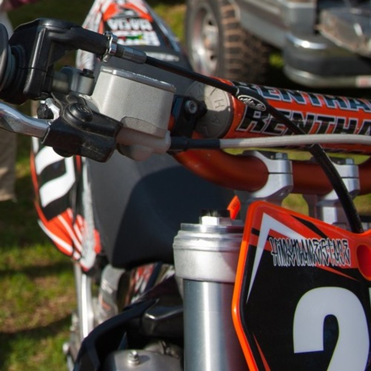 How To Remove Handlebar Grips