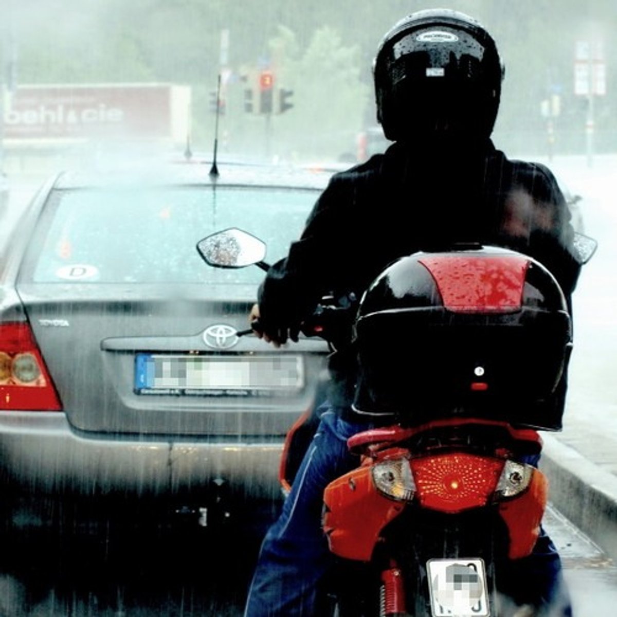 How To Ride a Motorcycle in the Rain