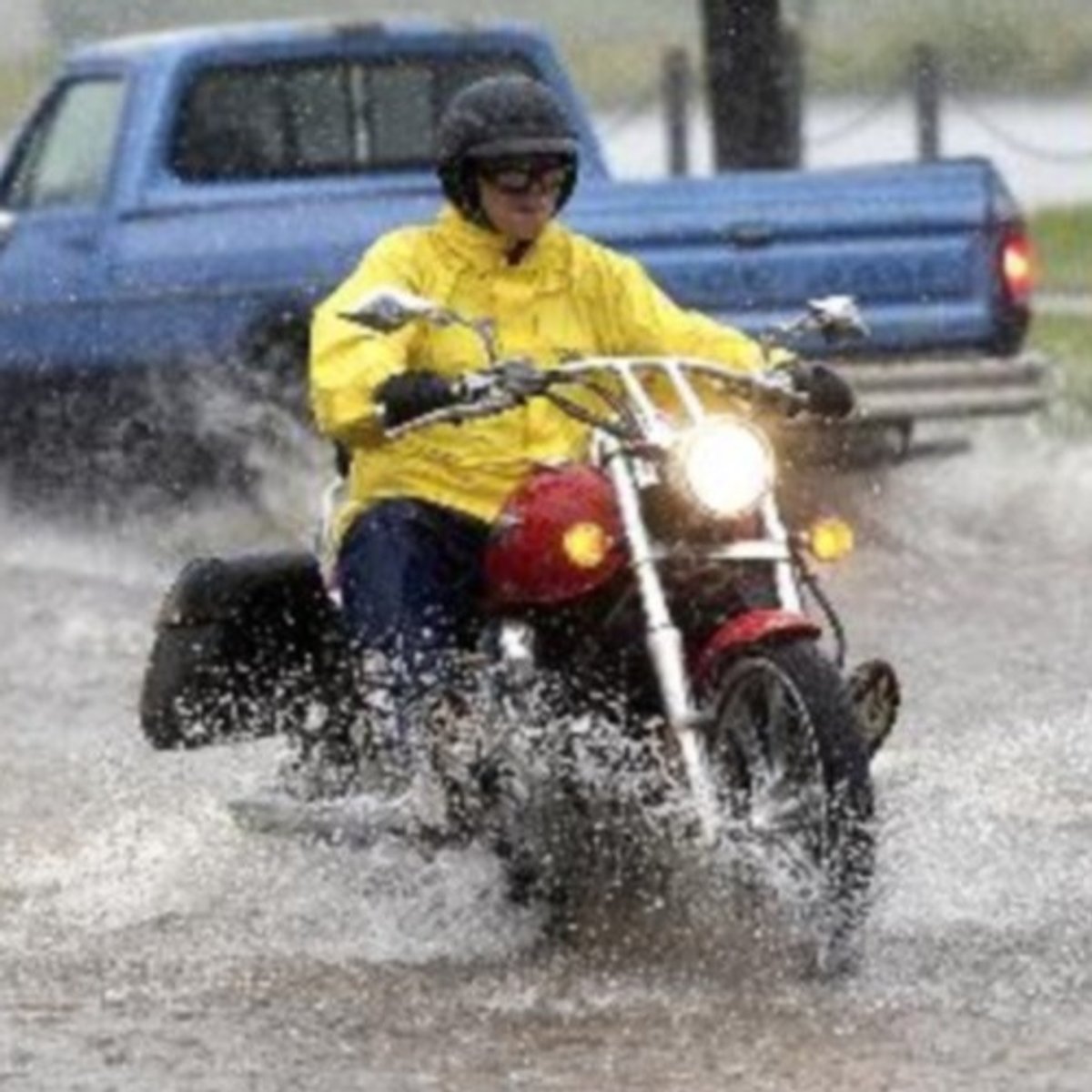 Big and Tall Motorcycle Rain Gear Buyers Guide