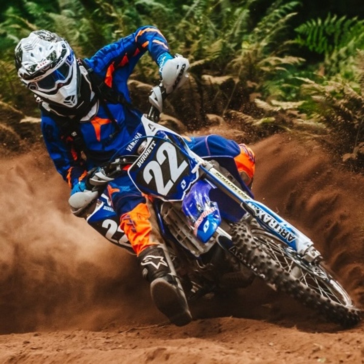 Best Brake Pad Material for Dirt Bikes