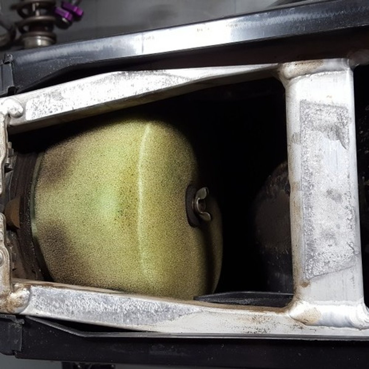 Symptoms of a Clogged Air Filter