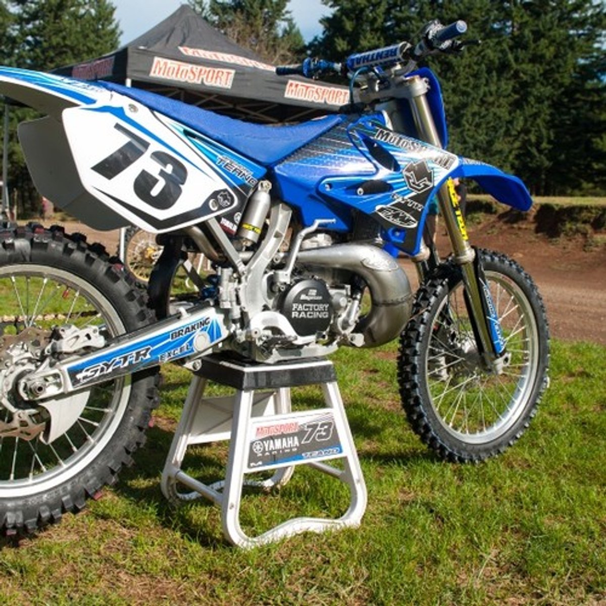 How To Put a Dirt Bike On a Stand