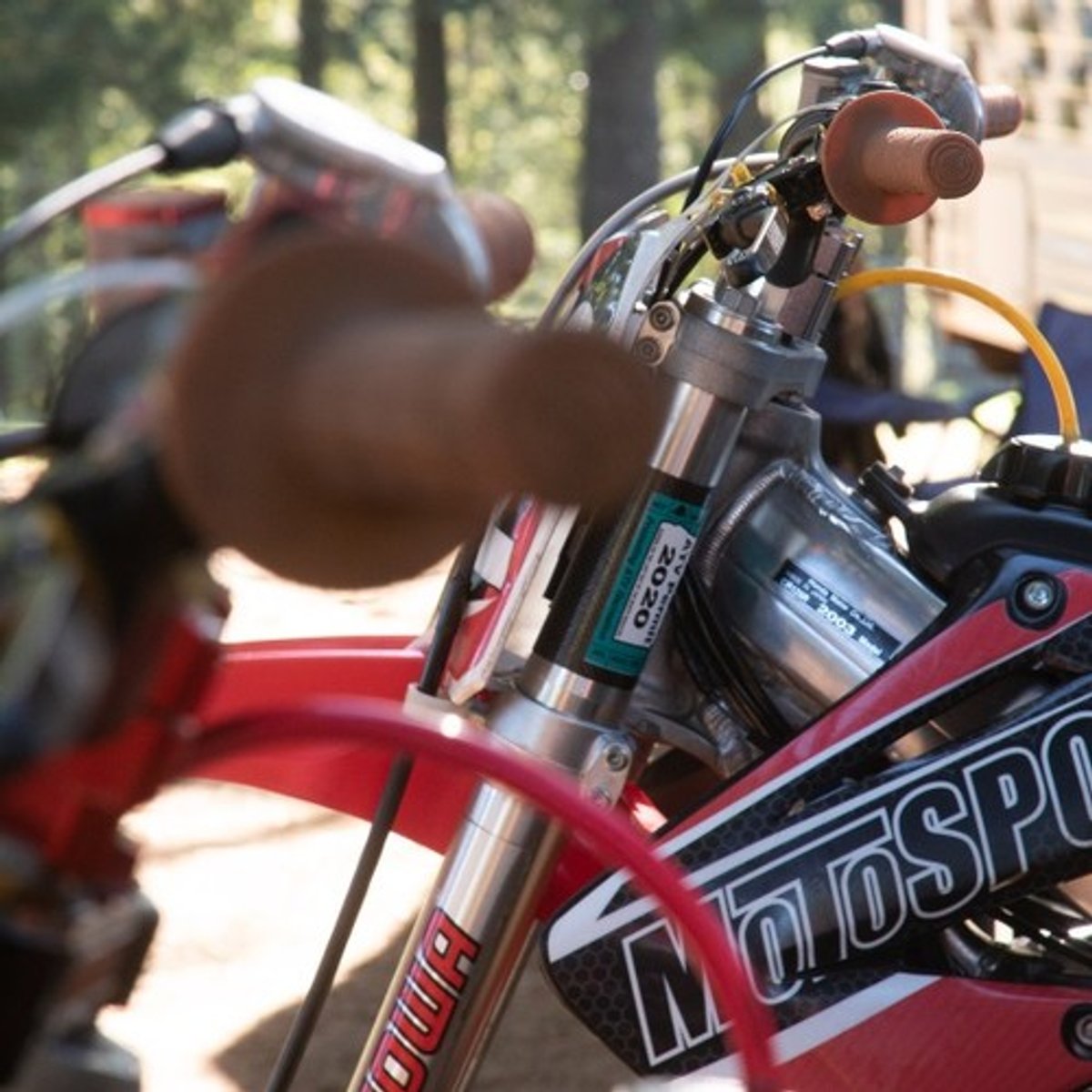 How To Properly Adjust Dirt Bike Handlebars